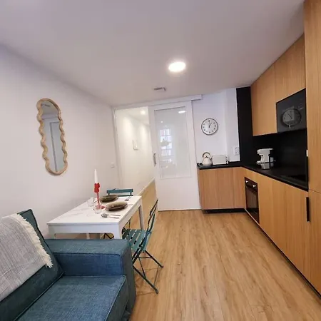 Apartment Vibescoruna- O65-3